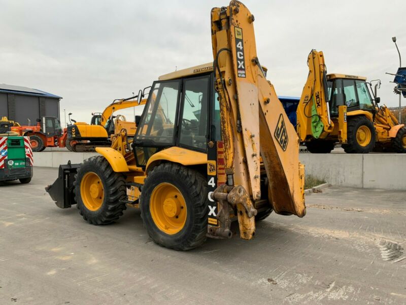 عرجاء jcb 4cx موديل : 1997