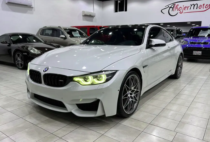 بي ام دبليو M4 2018 71,000 km