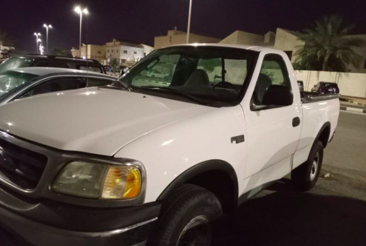 للبيع فورد F150 دبل موديل 2003