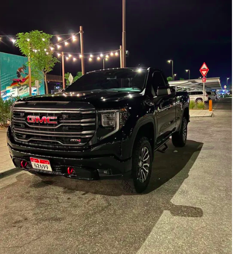 Gmc Sierra AT4 2022 باب واحد