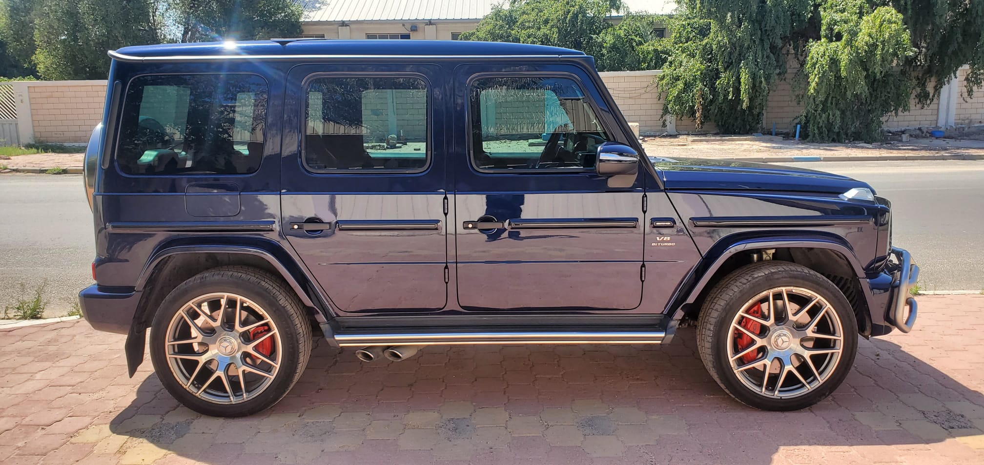 سيارة مرسيدس دفع رباعي اوتوماتيك 2019كحلي موديل G63AMG فئة std ذو عدد 8سليندر و5ابواب