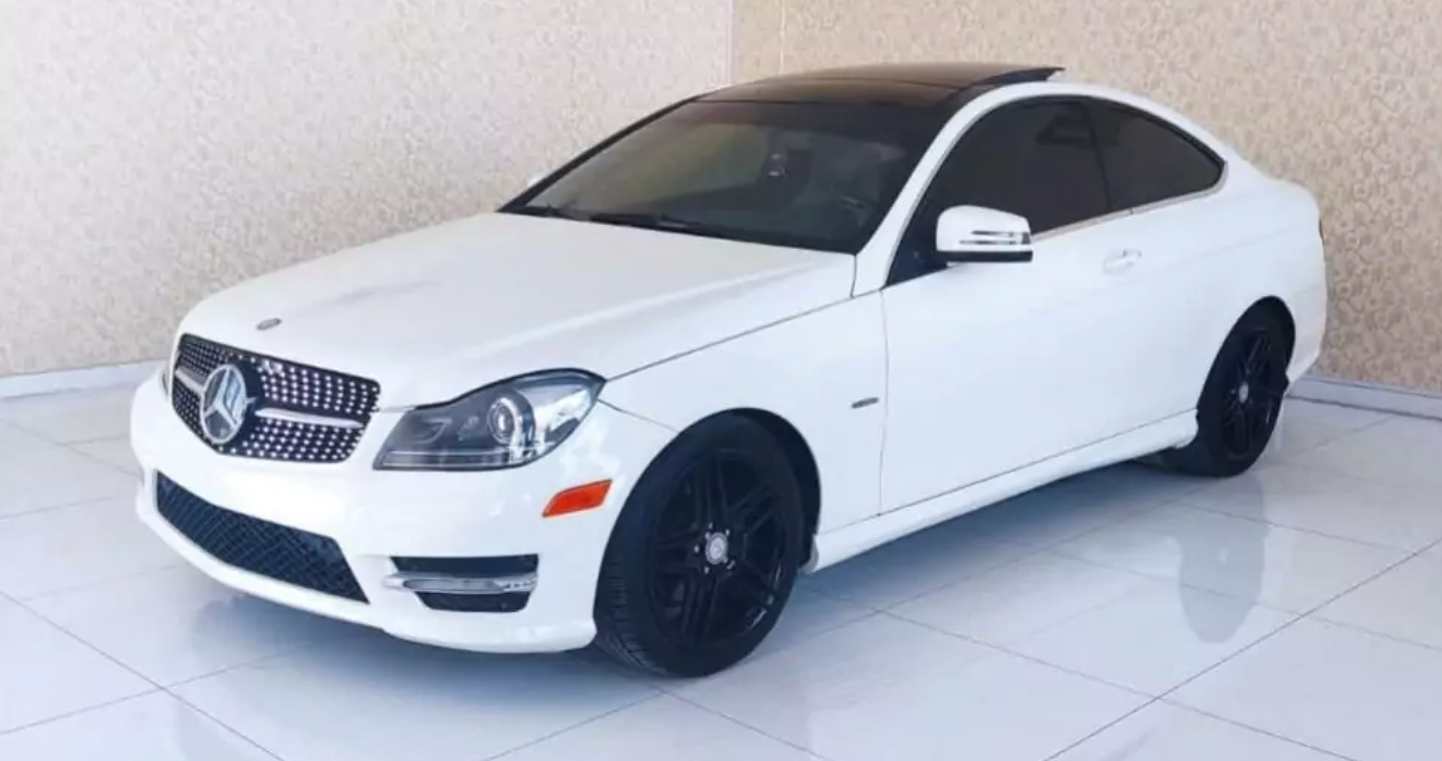 سيارة مرسيدس C350 AMG 2012 وارد أمريكا فول اوبشن مسرفس بالكامل 4 سلندر 1.8 ليتر 96000 ميل 39000 درهم