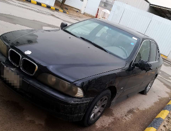 للبيع بي ام دبليو 520i 2001    