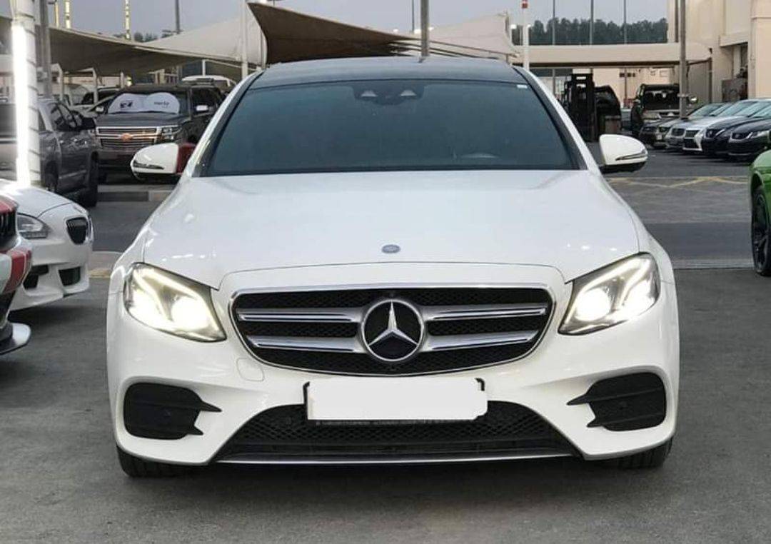 سيارة مرسيدس E300 موديل 2011 للبيع في الامارات